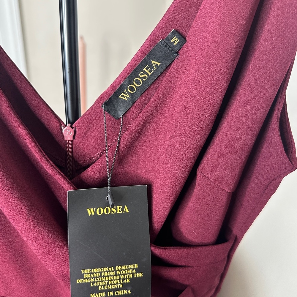 Chic Backless Burgundy Dress MEDIUM - Picture 6 of 7